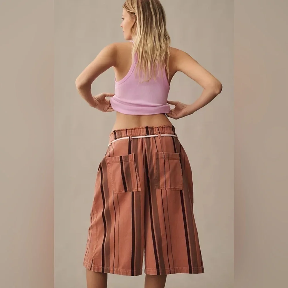 Anthropologie, NWT, Pilcro Cropped PJ Wide-Leg Jeans, Medium in Purple Motif - Picture 3 of 10